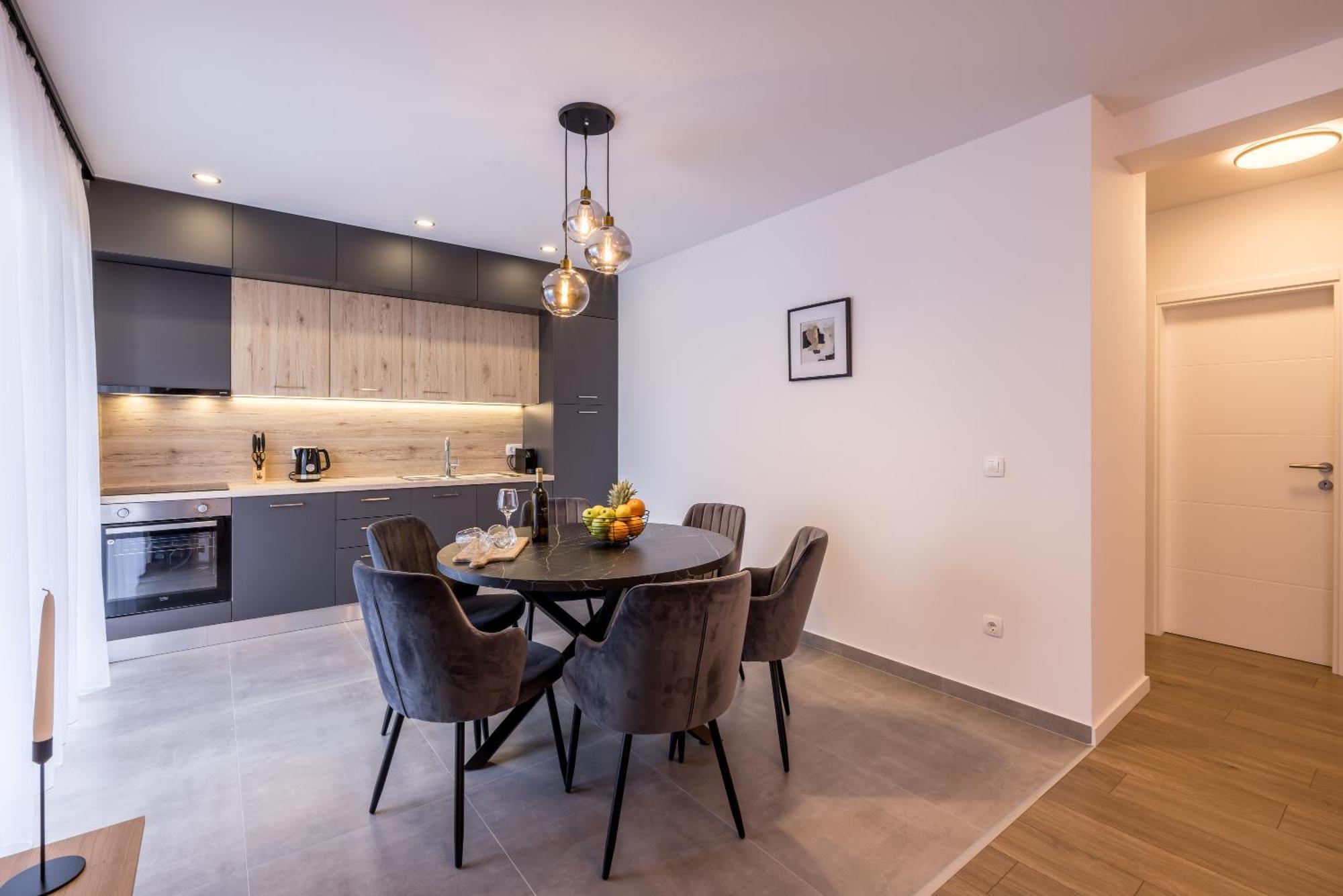Adriatic Nest, Cozy And Modern Two Bedroom Apartment Kaštela المظهر الخارجي الصورة